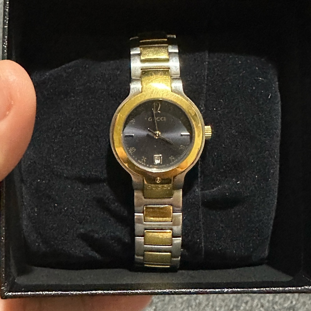 Gucci Two-Tone Gold and Silver Women's Bracelet Watch . Small size for Kids.